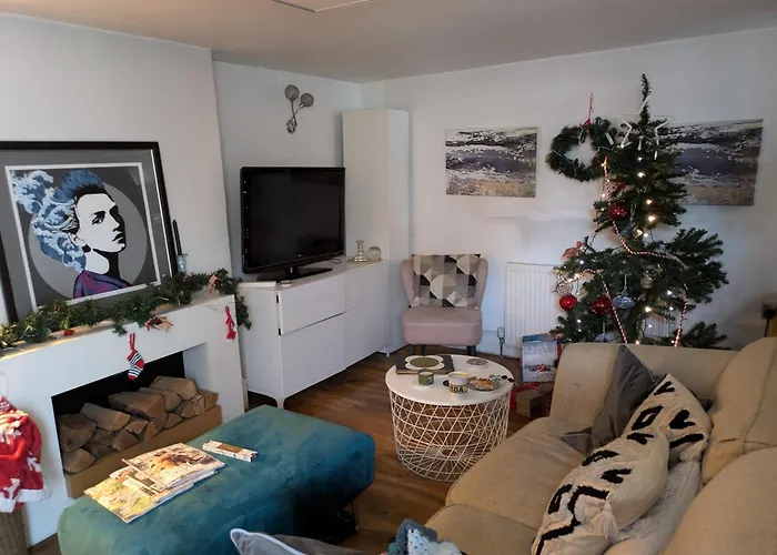 The بيت ضيافة